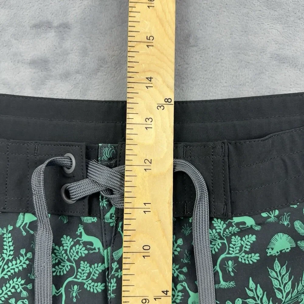 PRANA Roots Studio Board Shorts Mens Size 35 Black Green Beach Swim Surf